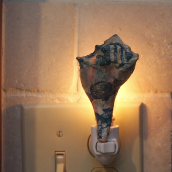 Large Sea Shell Night Light with Blue Fish Printed Design - Picture 1 of 3